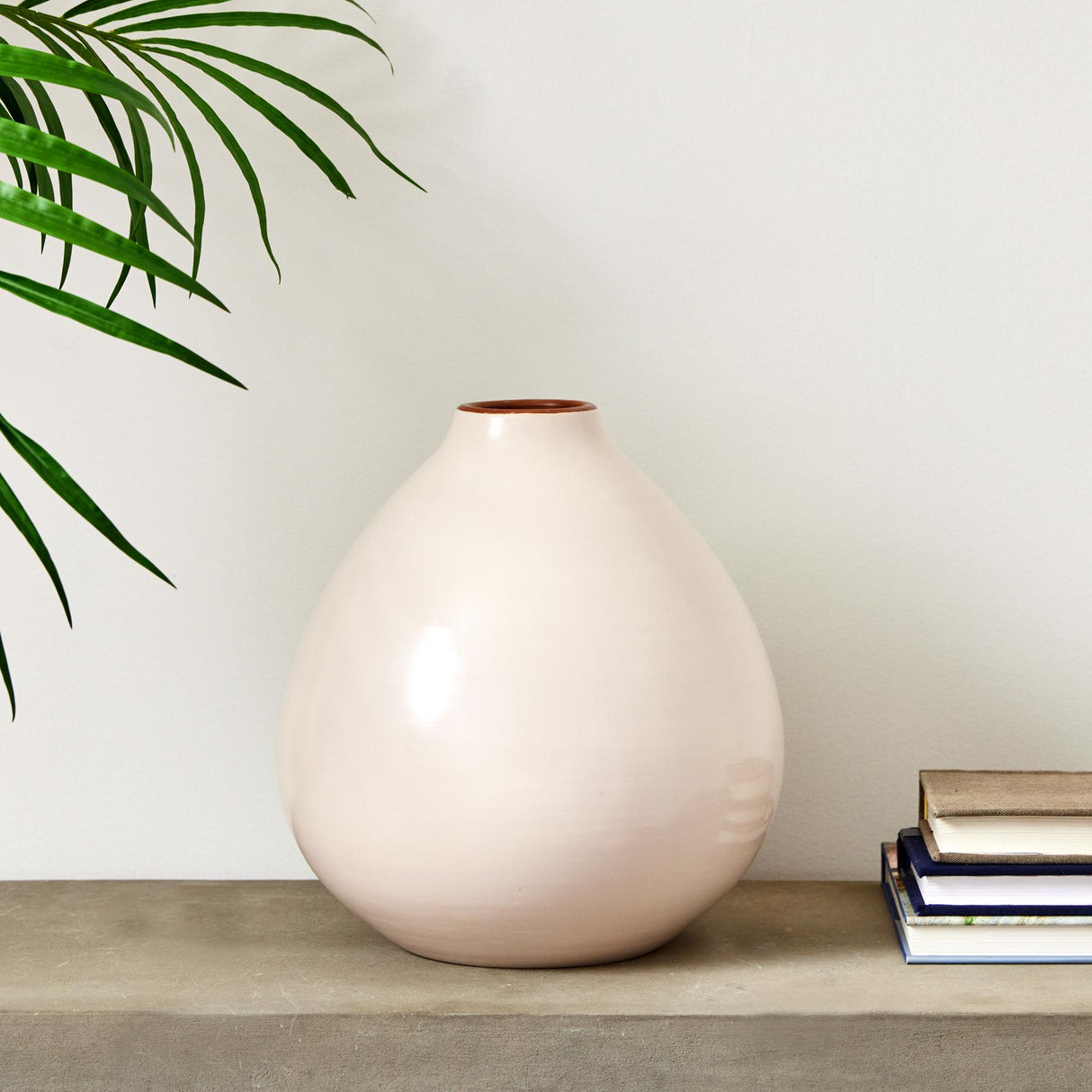 Napa Ecru LUCELA VASE MEDIUM