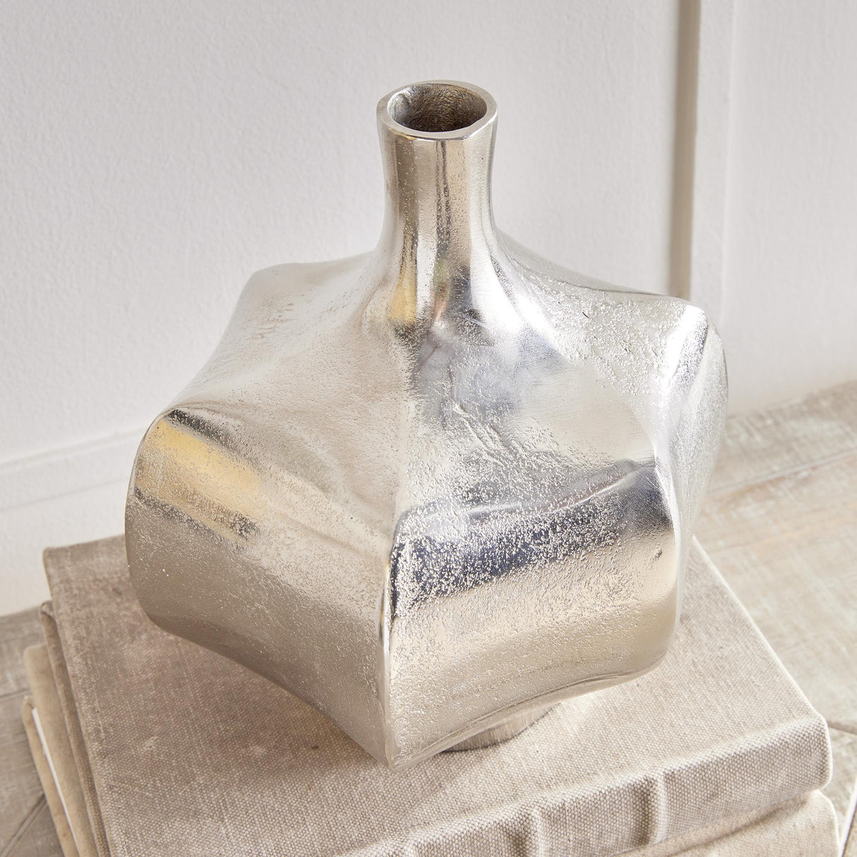 Napa Silver ZAIRE VASE SMALL