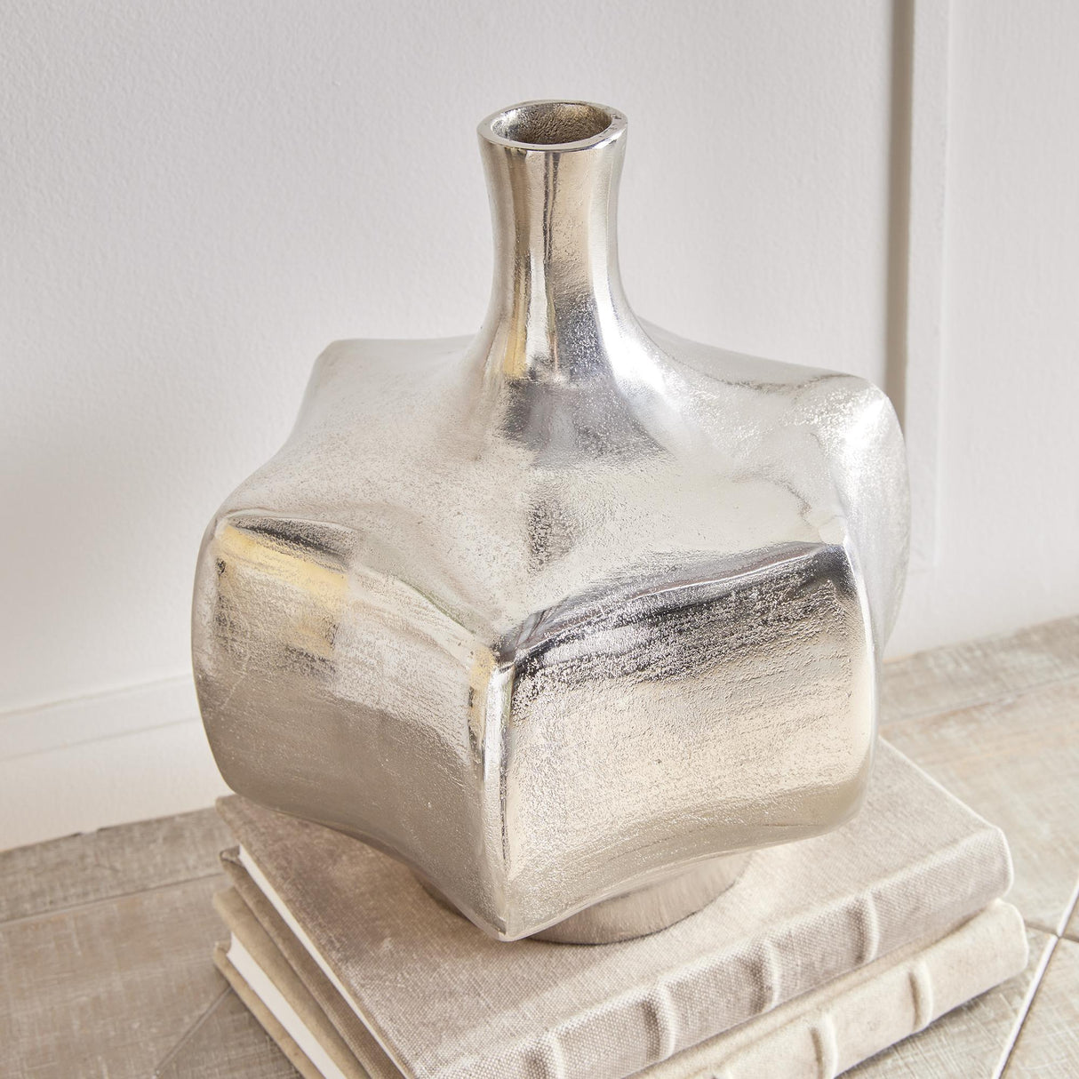 Napa Silver ZAIRE VASE LARGE