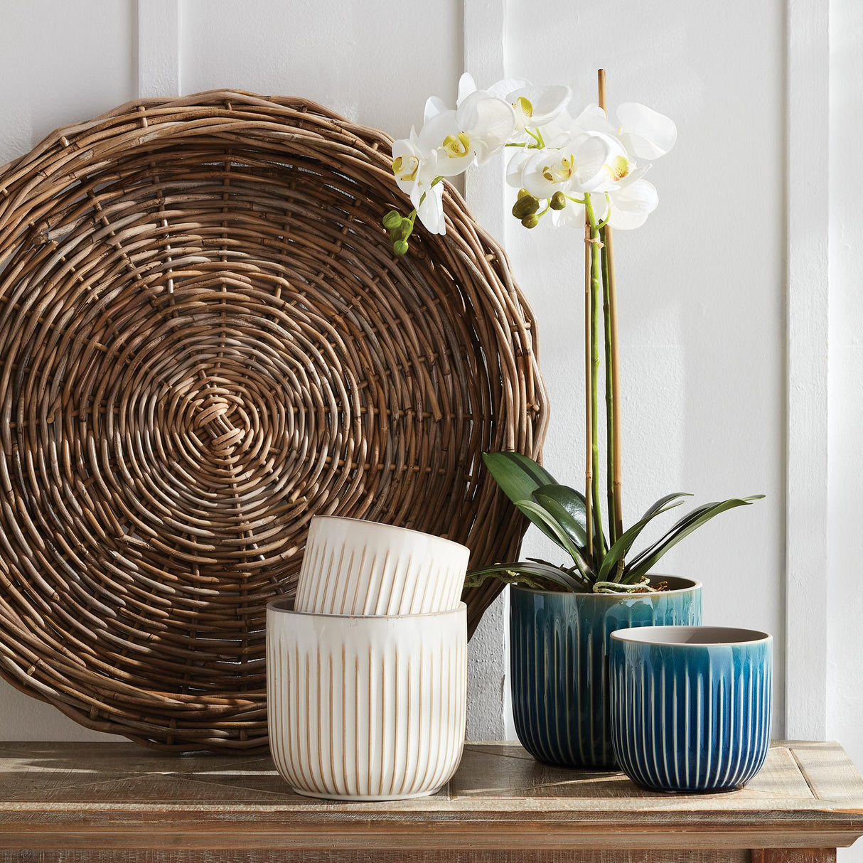 Napa Gray ELOISE ROUND TRAYS, SET OF 2