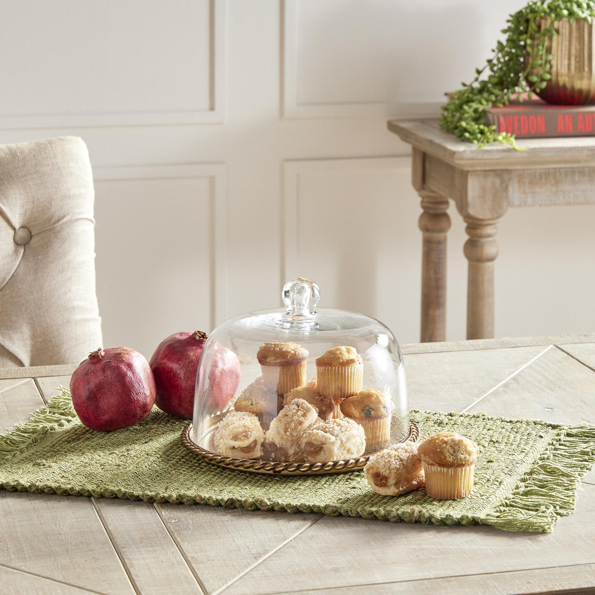 Napa Antique Gold BRAIDEN TRAY WITH CLOCHE SMALL