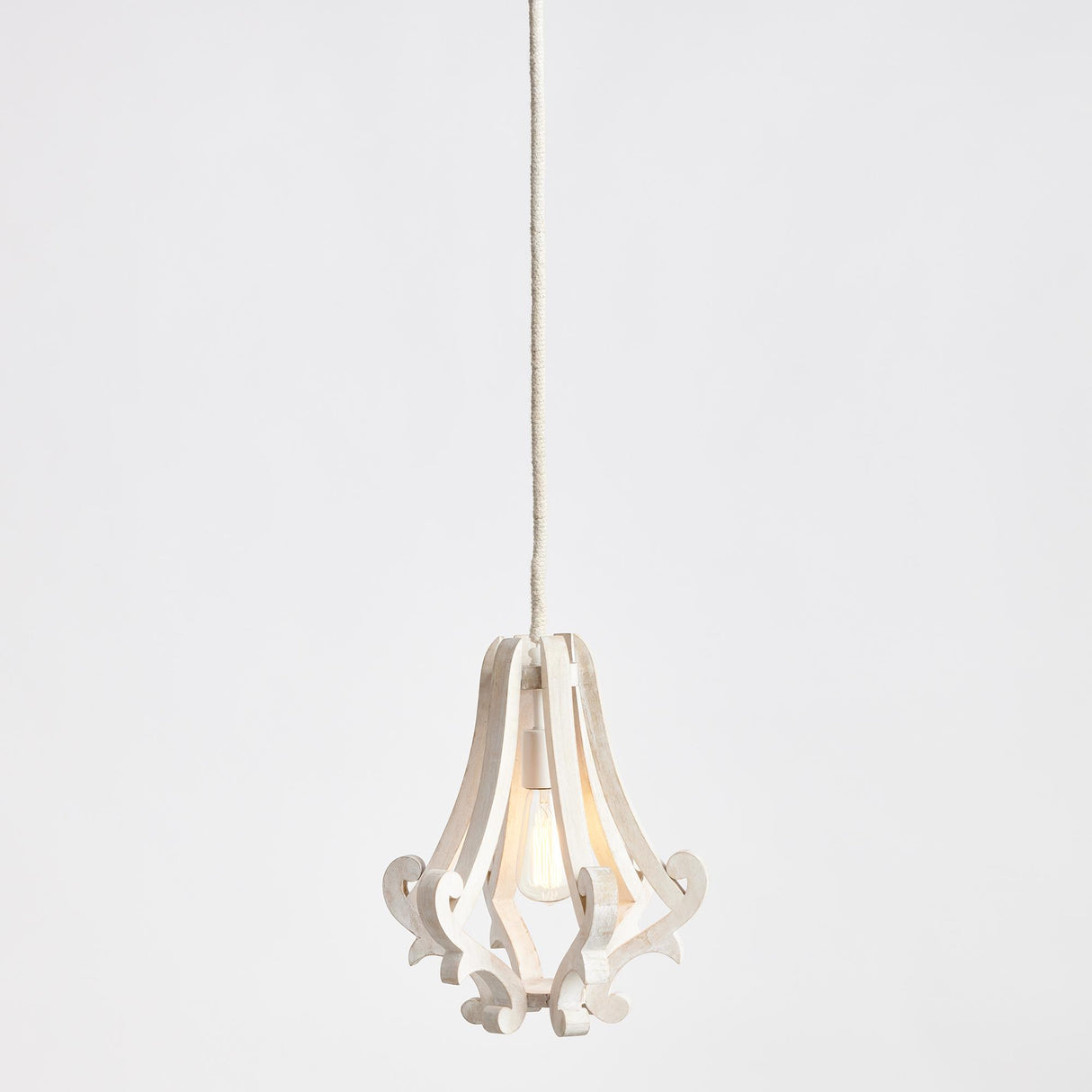Napa Whitewash MARGUERITE PENDANT