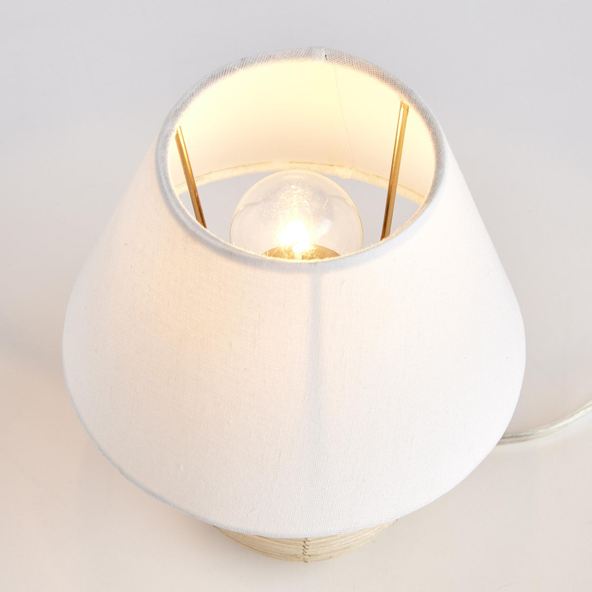 Napa Whitewash MAYE SPHERE MINI LAMP