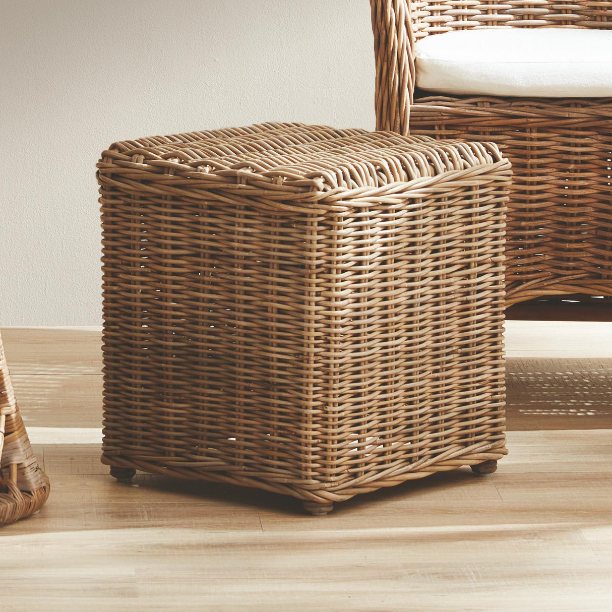 Napa Natural DAVINA STOOL