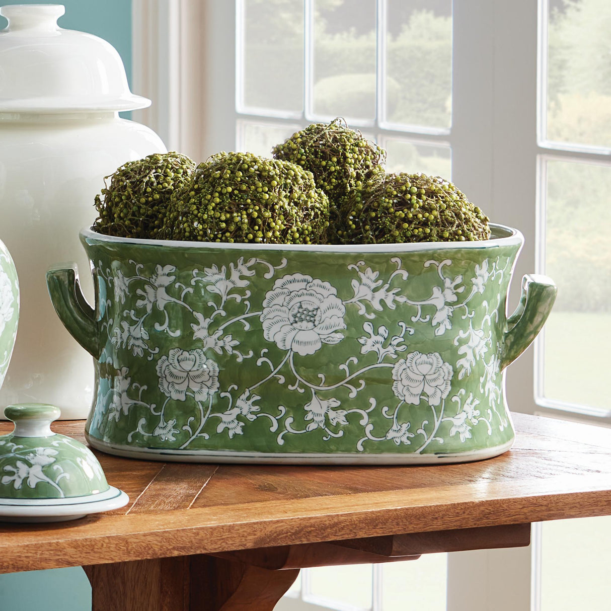 Napa Green/White IMPERIAL LOTUS PLANTER