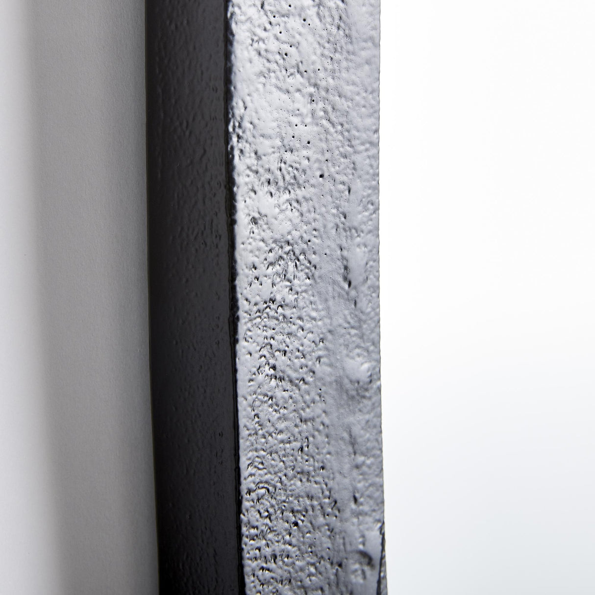 Napa Black LAMELLE OVAL MIRROR