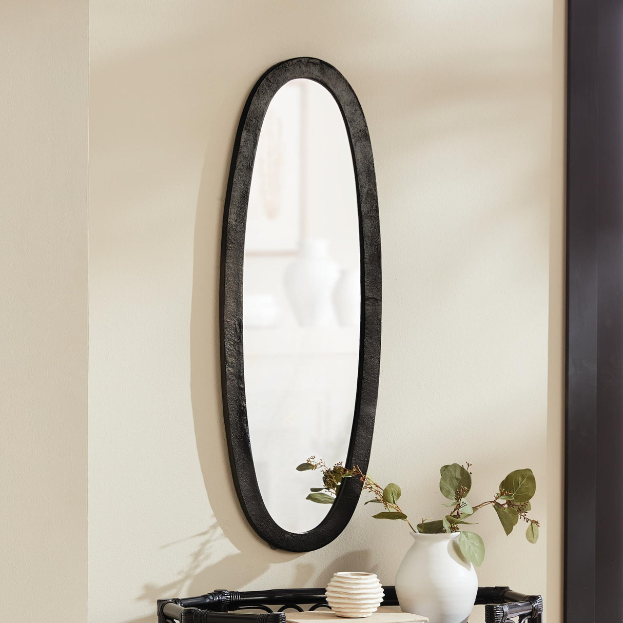 Napa Black LAMELLE OVAL MIRROR