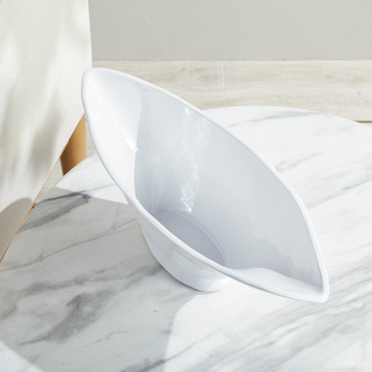 Napa White MADARA OVAL VASE SMALL