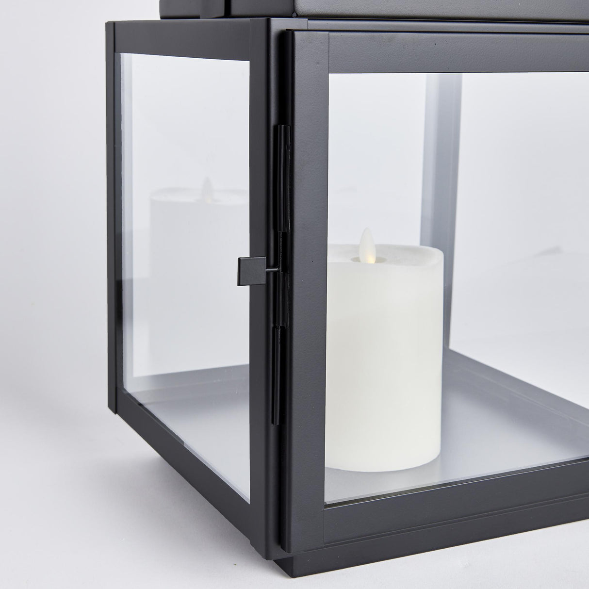 Napa Black ADWIN OUTDOOR LANTERN MEDIUM