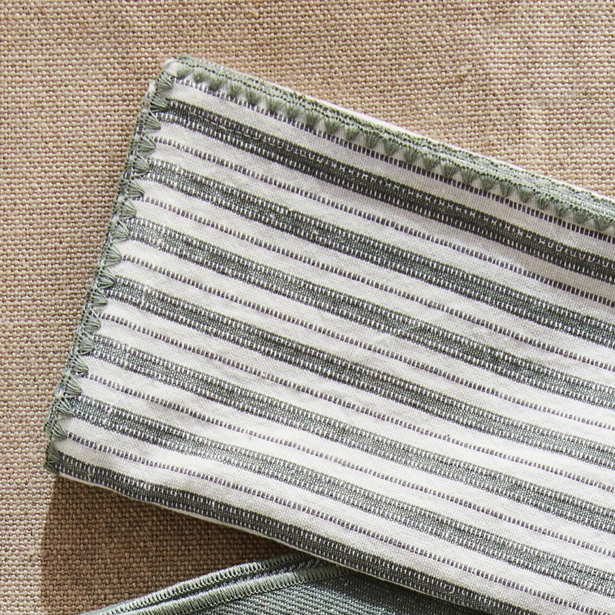 Napa Green VINNIA DINNER NAPKINS, SET OF 4