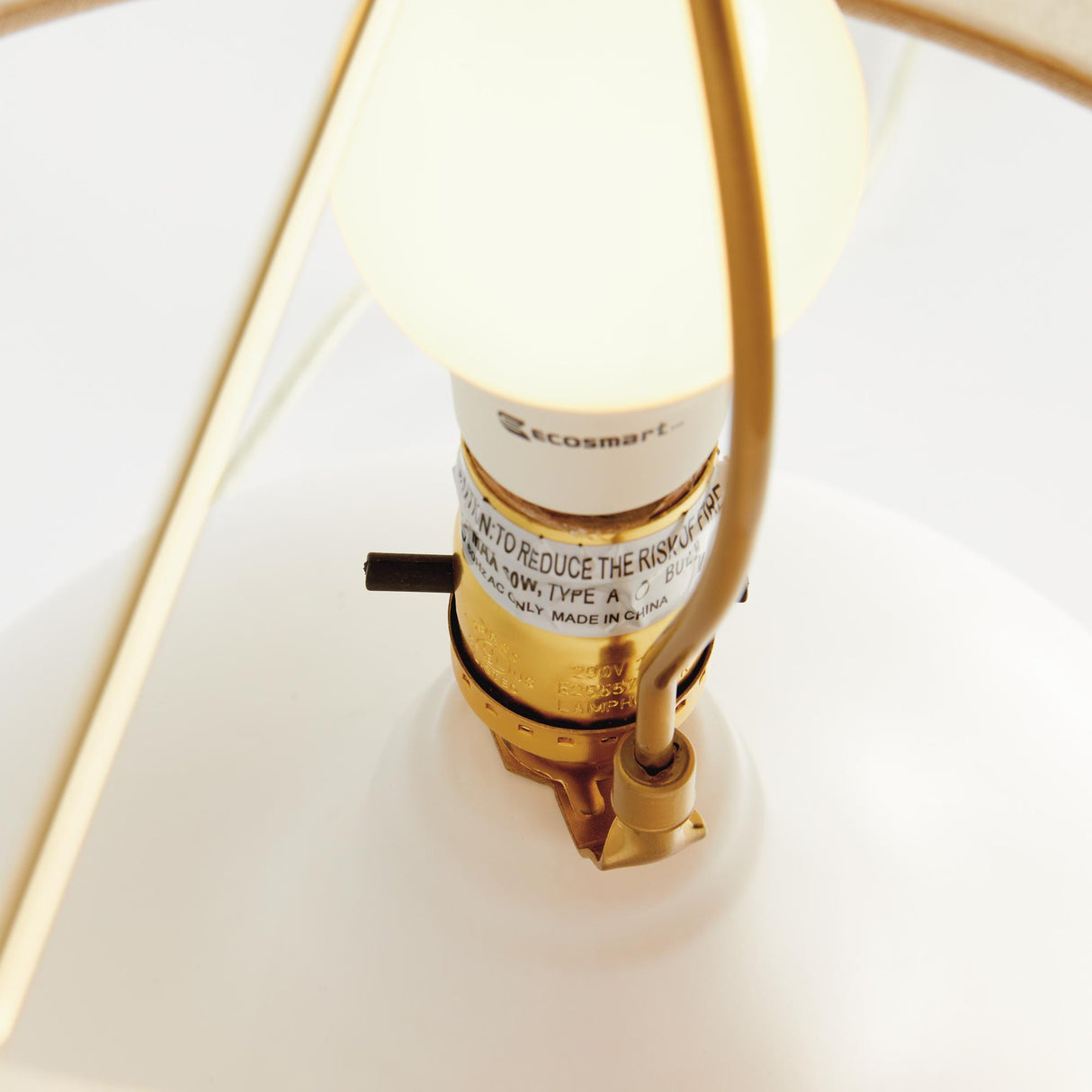 Napa White NOMI LAMP