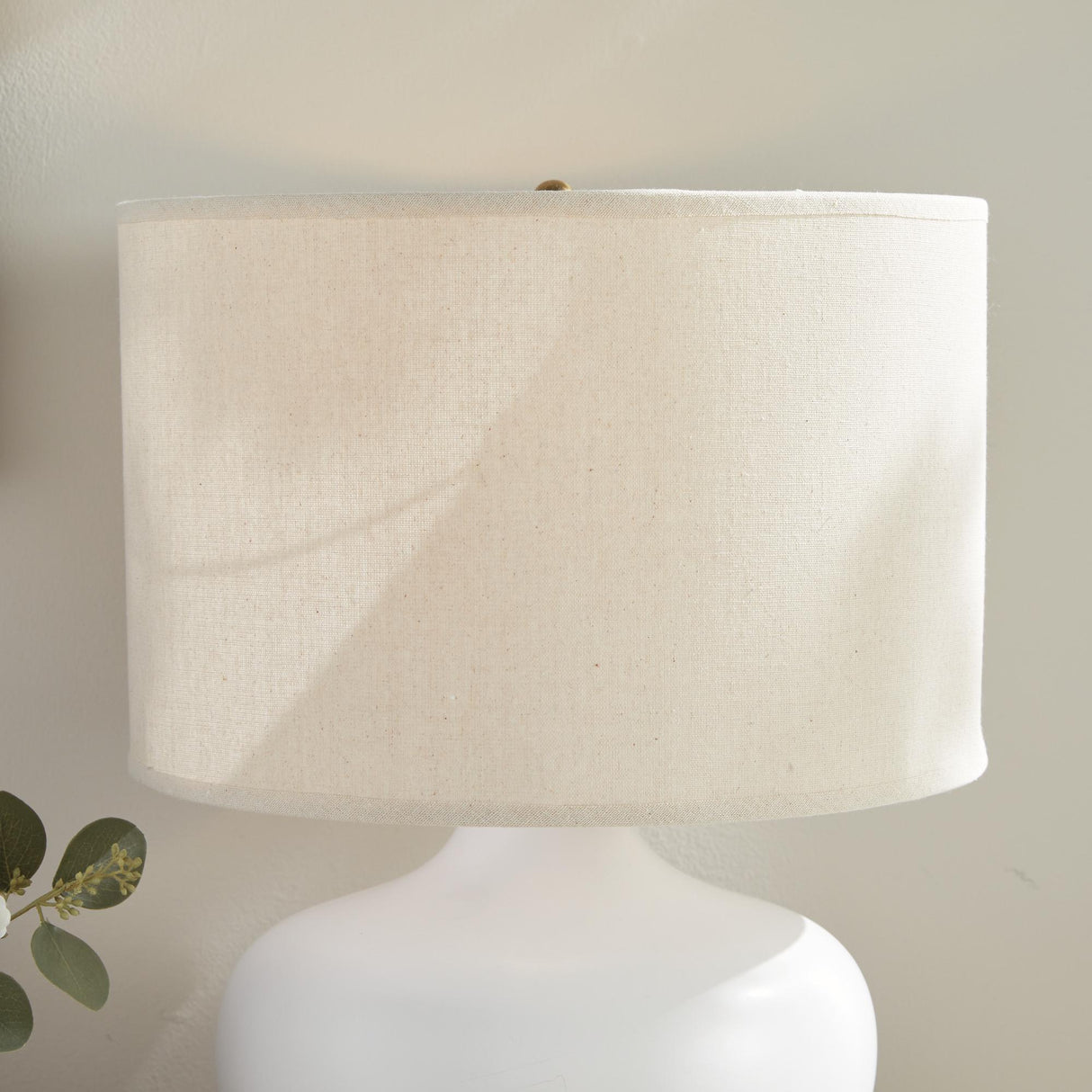 Napa White NOMI LAMP