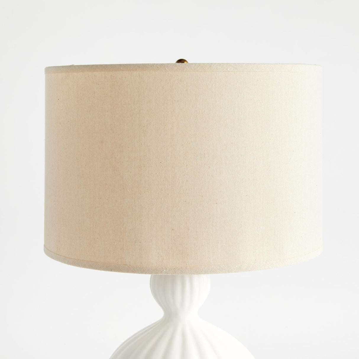 Napa White NESSA LAMP