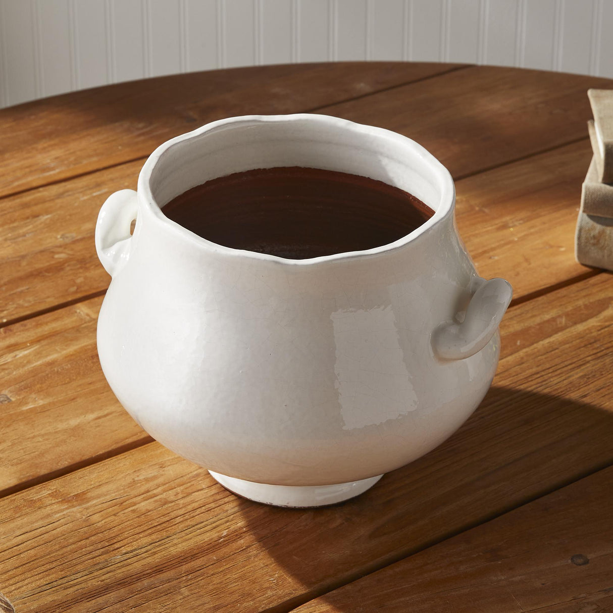 Napa White WELLON FOOTED CACHEPOT LARGE