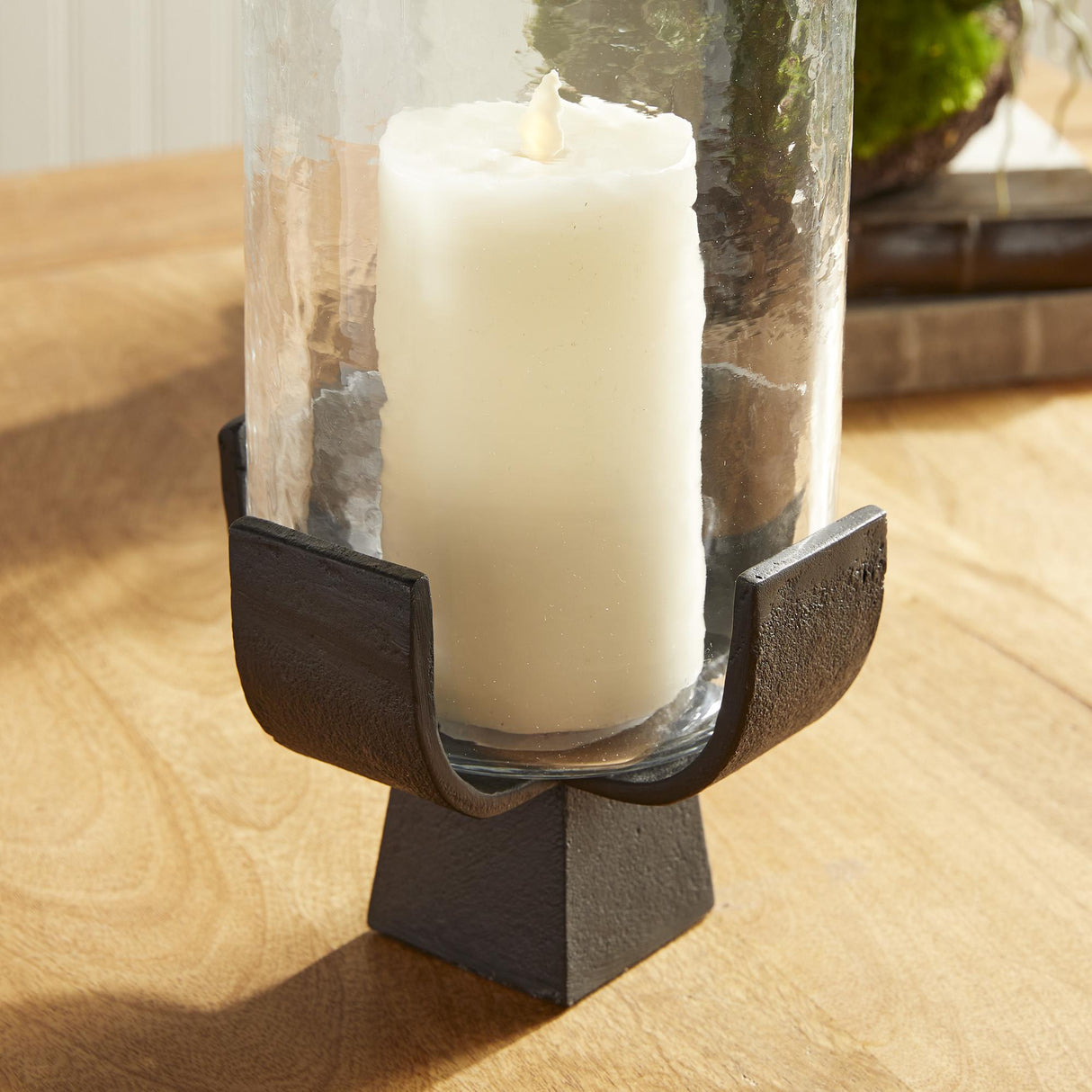 Napa Black Bronze/Hammered Glass BRYANT HURRICANE