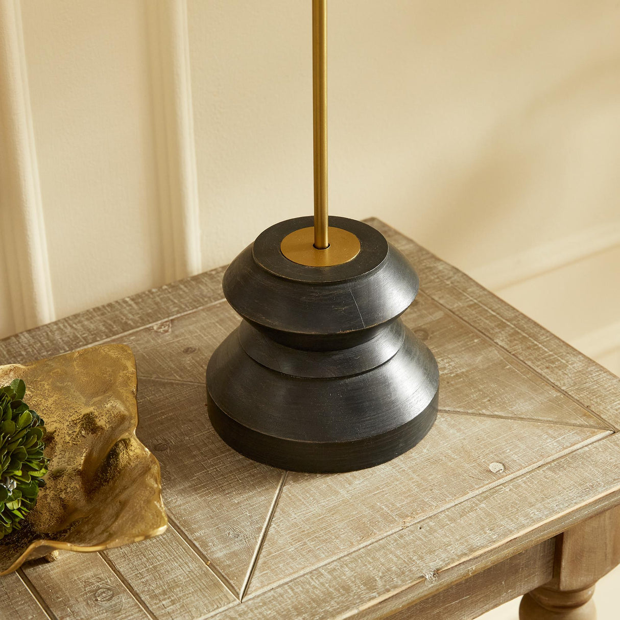 Napa Black/Gold KAIDEN LAMP