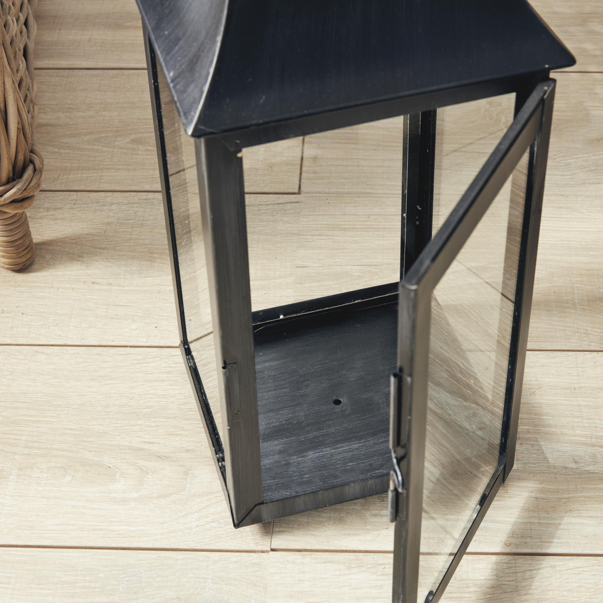 Napa Washed Black GENEVA OUTDOOR LANTERN 21.5"