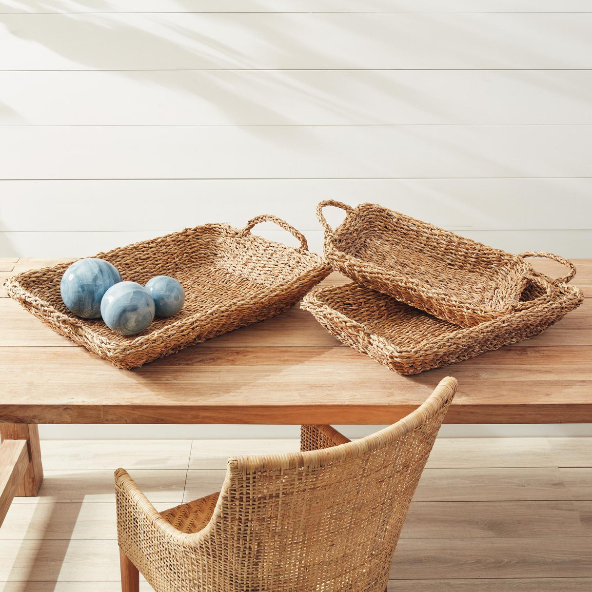 Napa Natural SEAGRASS TRAYS WITH HANDLES, SET OF 3