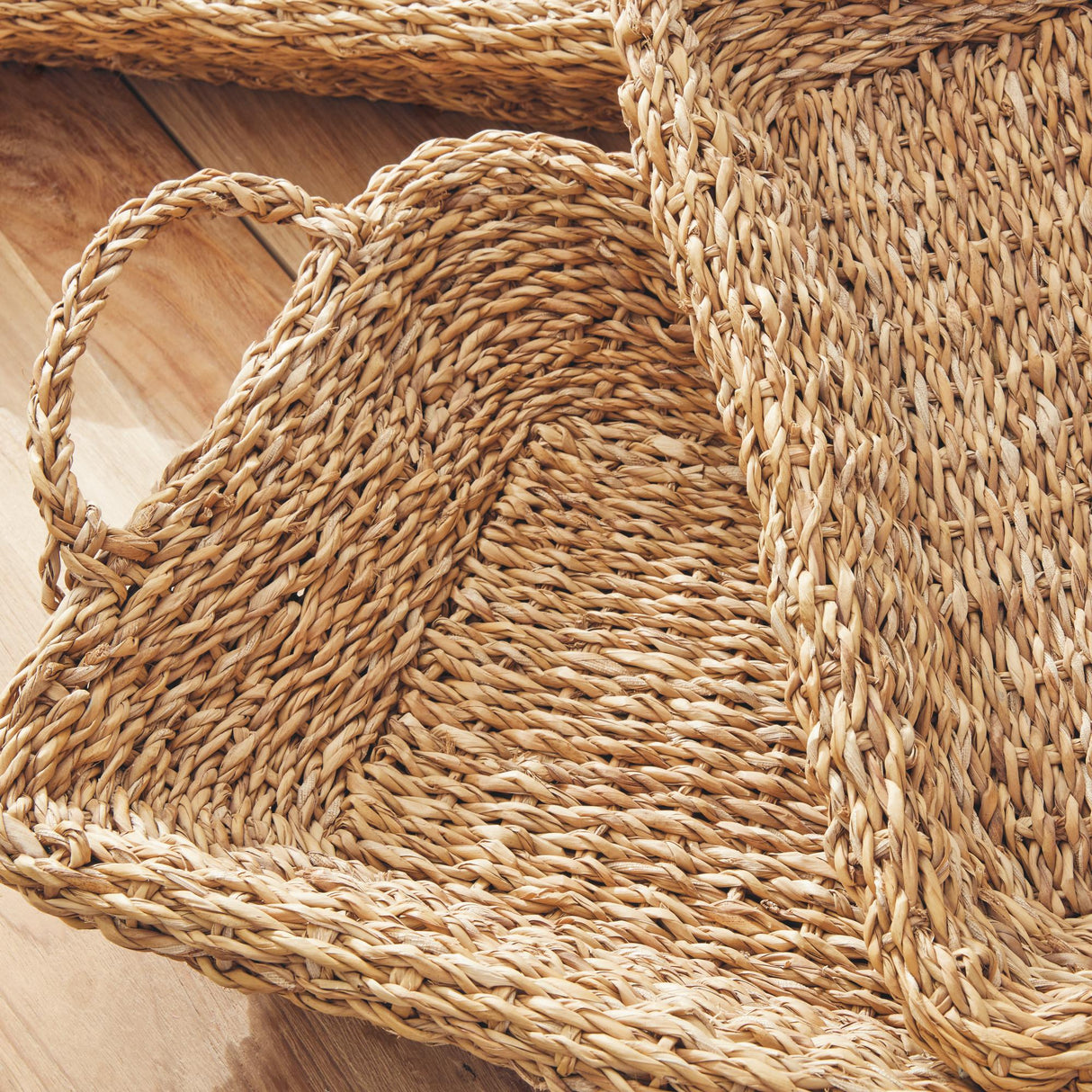 Napa Natural SEAGRASS TRAYS WITH HANDLES, SET OF 3