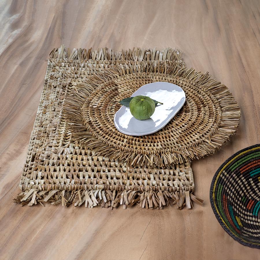 Zodax 13.5" x .50" Round Balmy 6-Piece Set Pandan Fringed Placemats