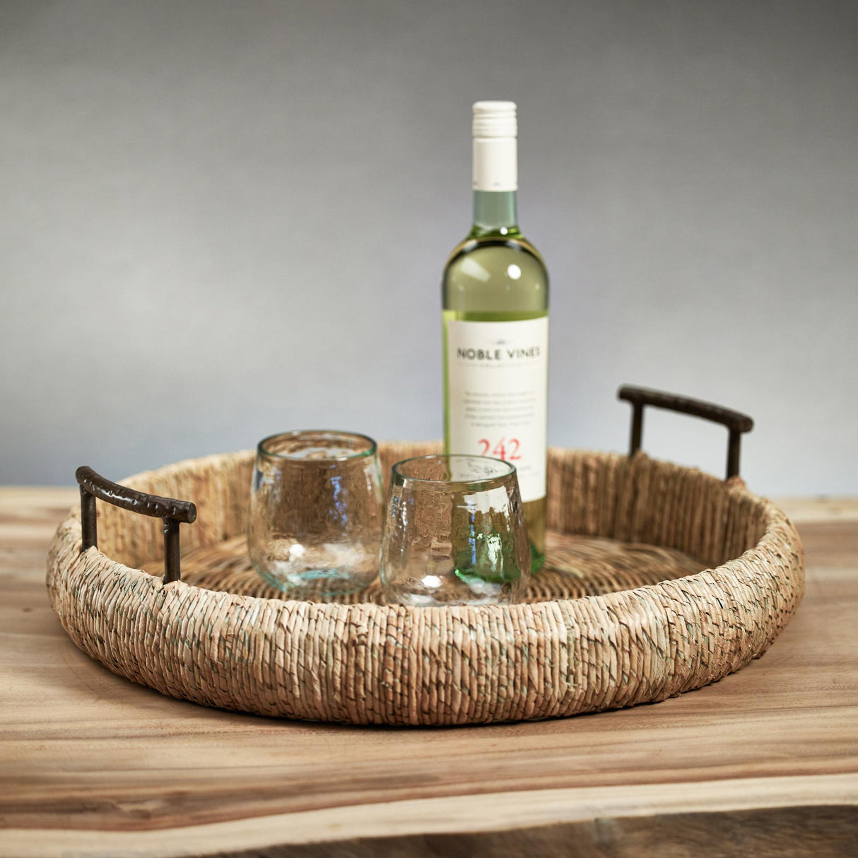 Zodax Willa Seagrass Single Rope Round Tray w/ Metal Handles