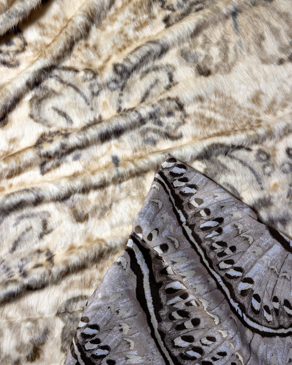 Kravet ASKANIA NATURAL Upholstery Fabric