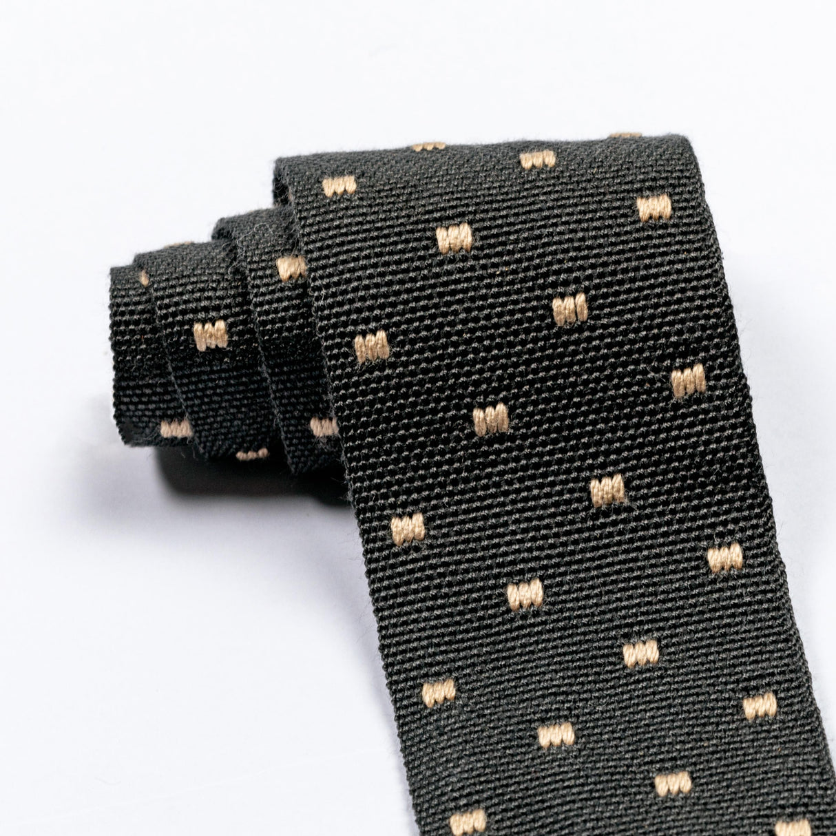 Lee Jofa EPOQ TAPE NOIR Trim
