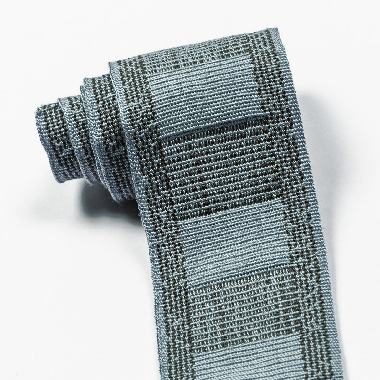 Lee Jofa FRAME TAPE POOL PEWTER Trim