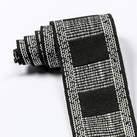 Lee Jofa FRAME TAPE EBONY IVORY Trim