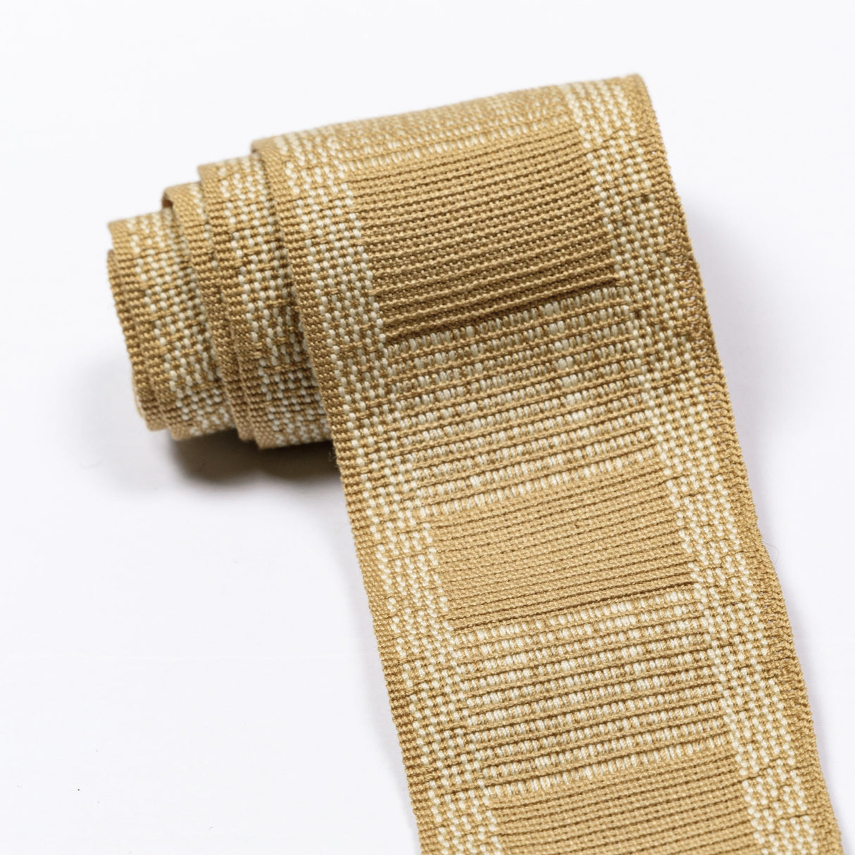 Lee Jofa FRAME TAPE GOLDEN LIGHT Trim