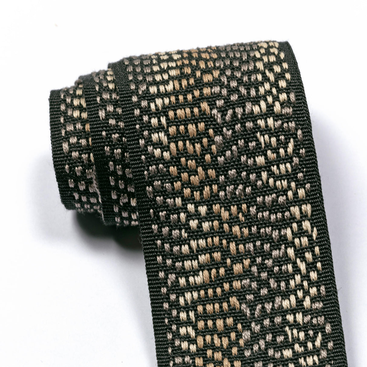 Lee Jofa SURGE TAPE BLACKENED Trim