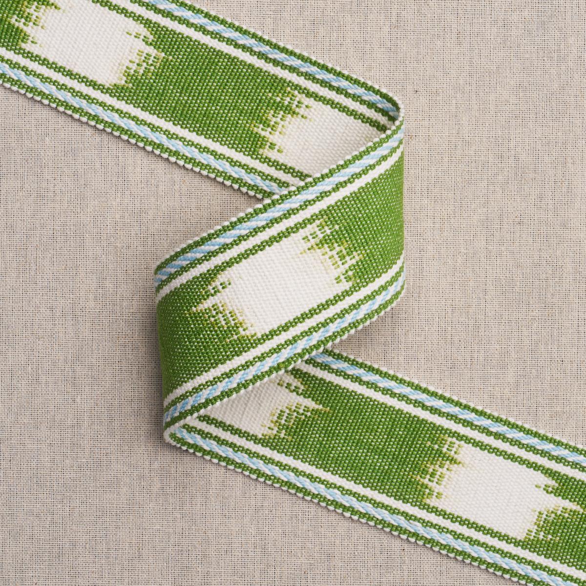 Schumacher Leaf Banyan Tape Narrow