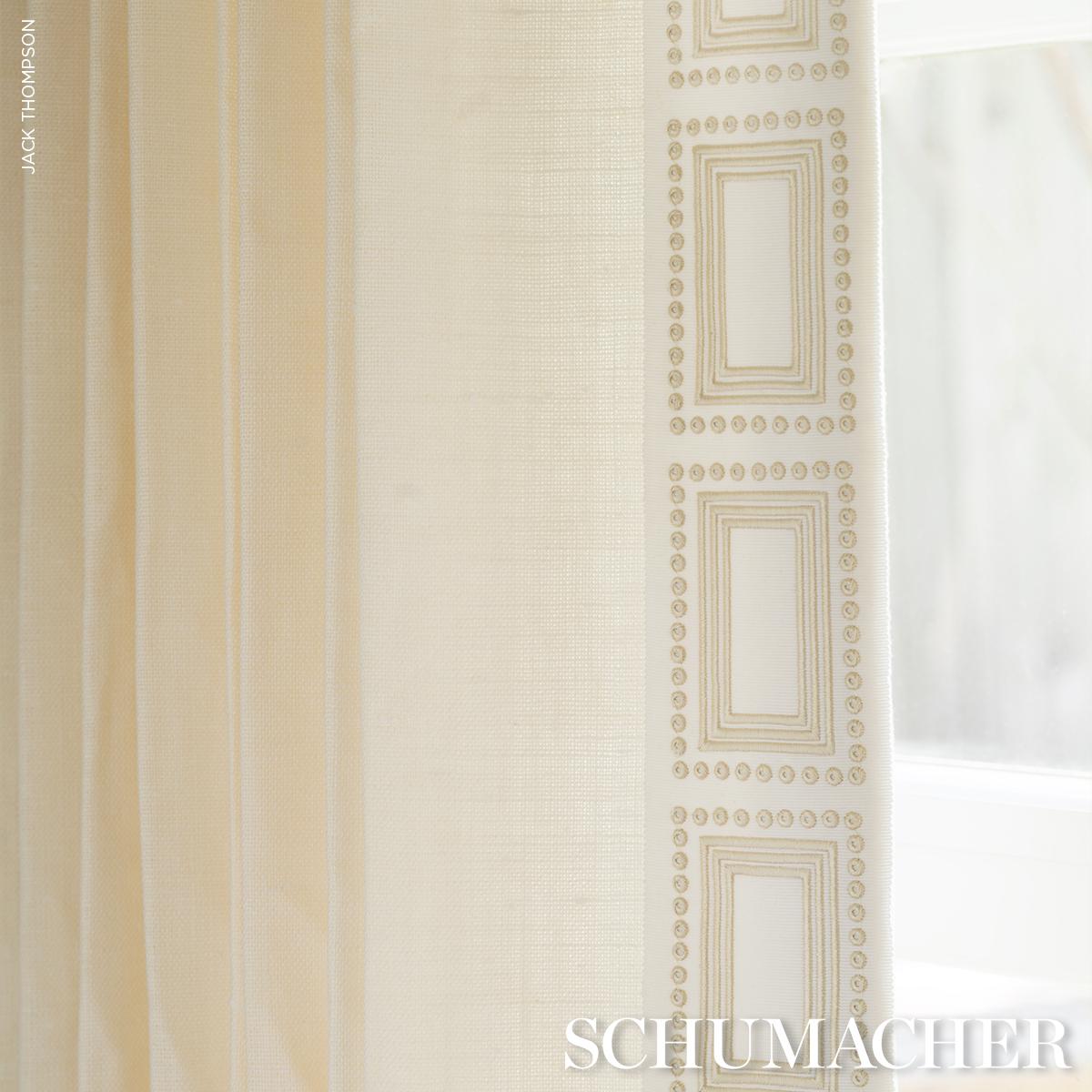 Schumacher Ivory Porte Parisien