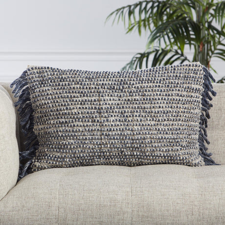 Jaipur Living Angora Honaz Textured Navy / Ivory 16" x 24" Pillow
