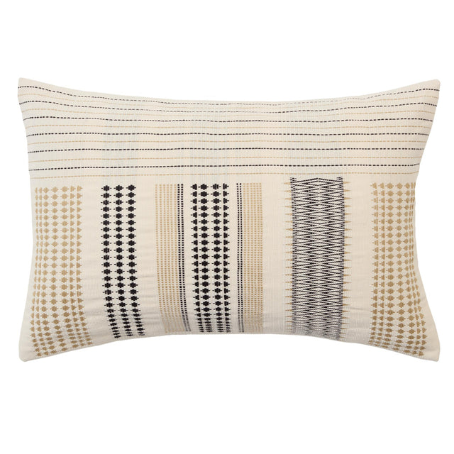 Jaipur Living Nagaland Pillow Lumami Tribal Cream / Black 16" x 24" Pillow