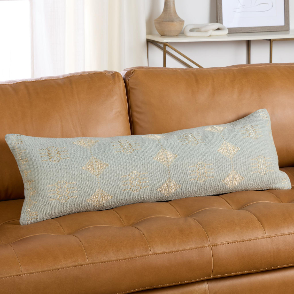 Jaipur Living Puebla Lisha Medallion Light Blue / Silver 13" x 40" Pillow