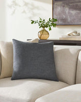 Surya Kamaili KMI-013 18"L x 18"W Pillow