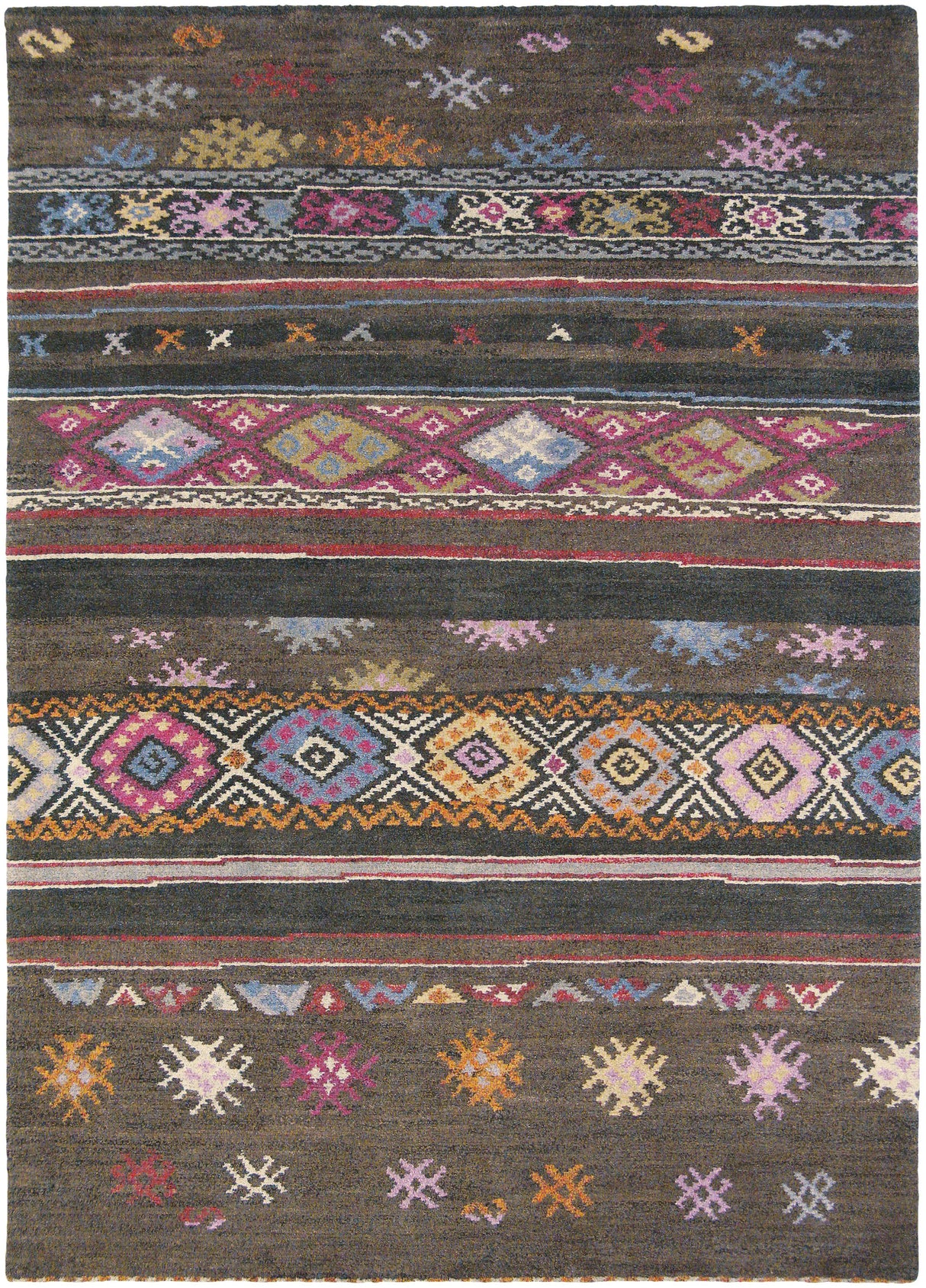 Surya Kyah KYA-9113 6'7" x 9'10" Rug