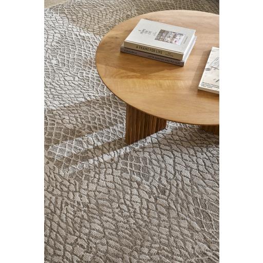 Surya Reyyan RHE-2303 8' x 10' Rug