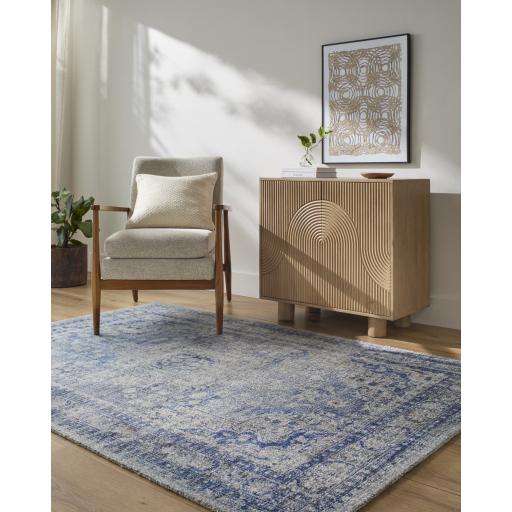 Surya Unique UNQ-2318 8' x 10' Rug