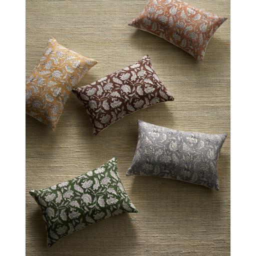 Surya Donna DNN-001 14"H x 22"W Pillow Kit