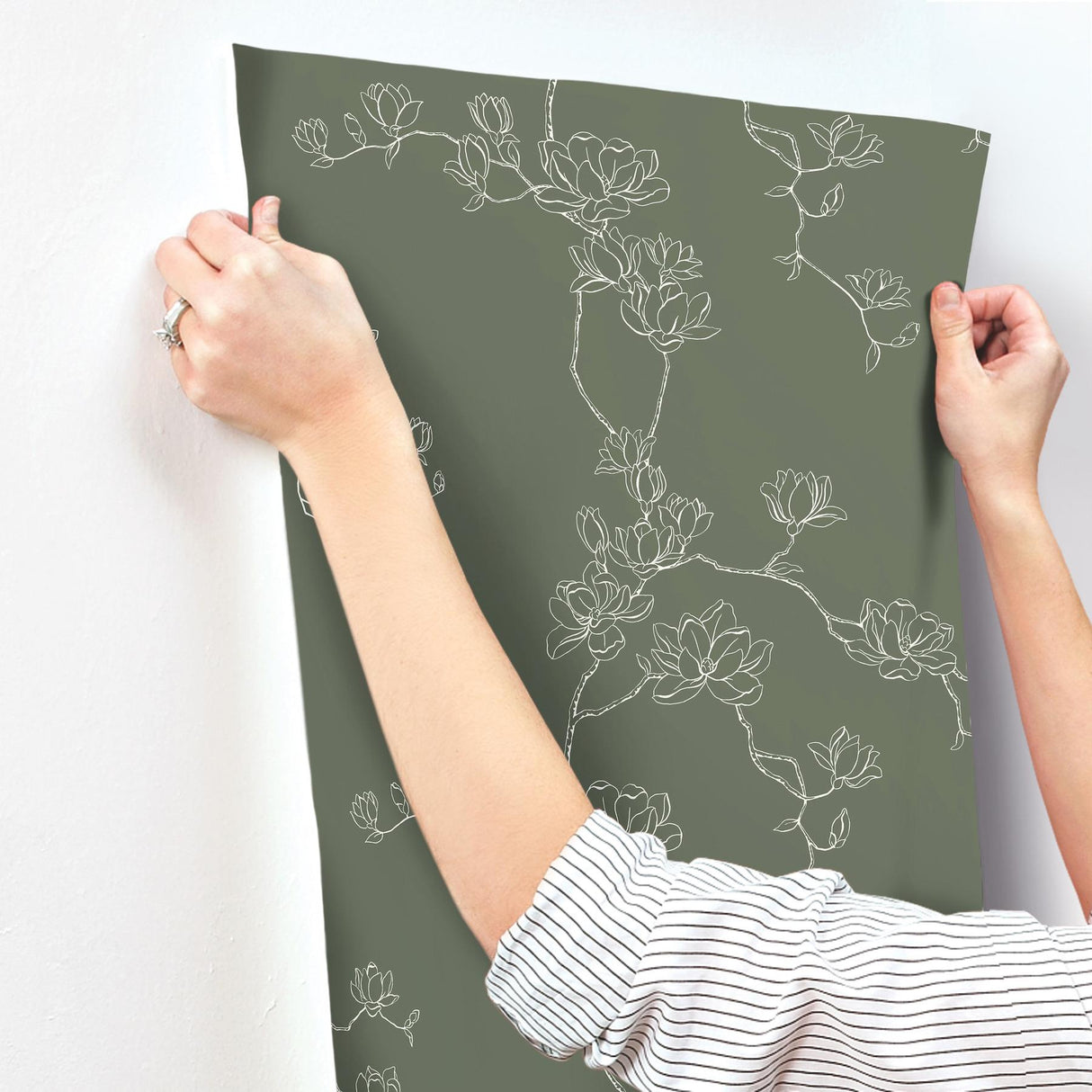 Magnolia Home Magnolia Branches Green Wallpaper