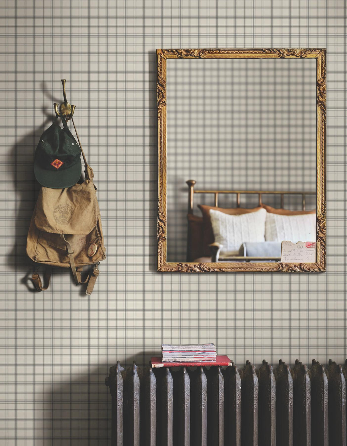 Magnolia Home Hunter Grey Wallpaper