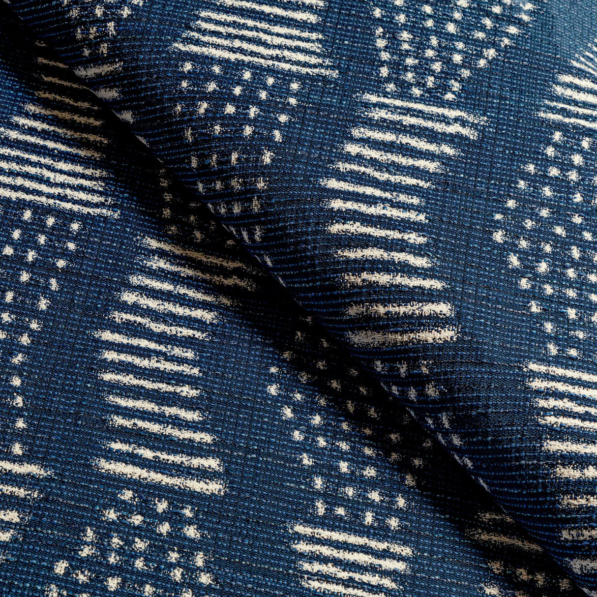 Kravet DESIGN 36272 50 Upholstery Fabric