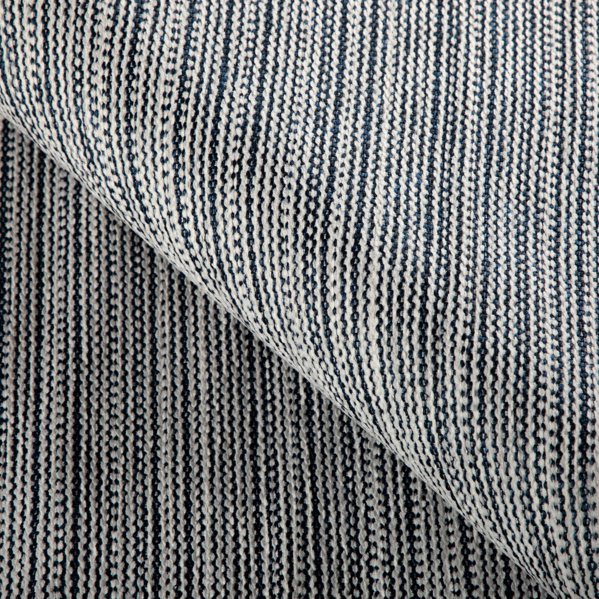 Kravet DESIGN 36880 50 Upholstery Fabric