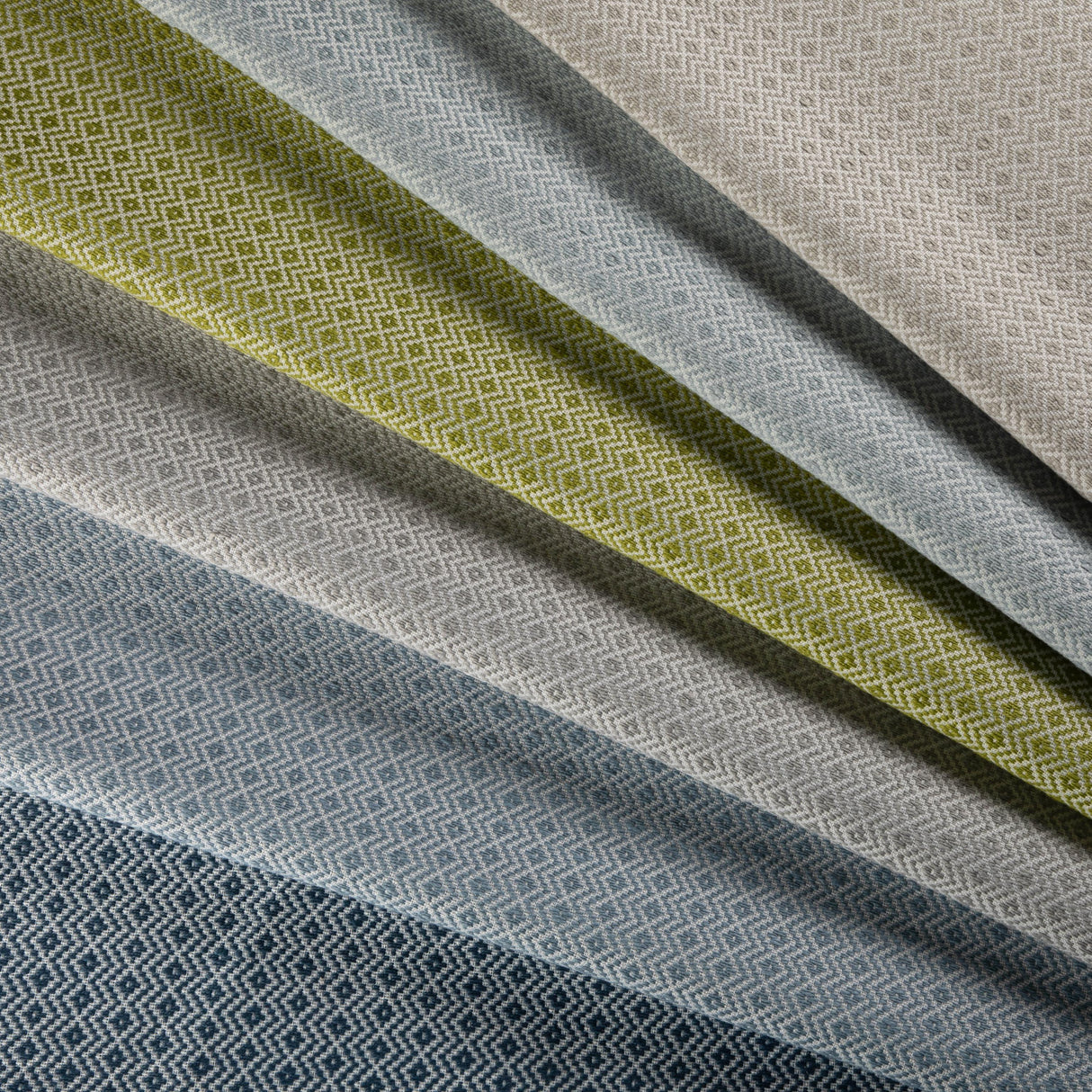 Kravet DESIGN 36884 50 Upholstery Fabric
