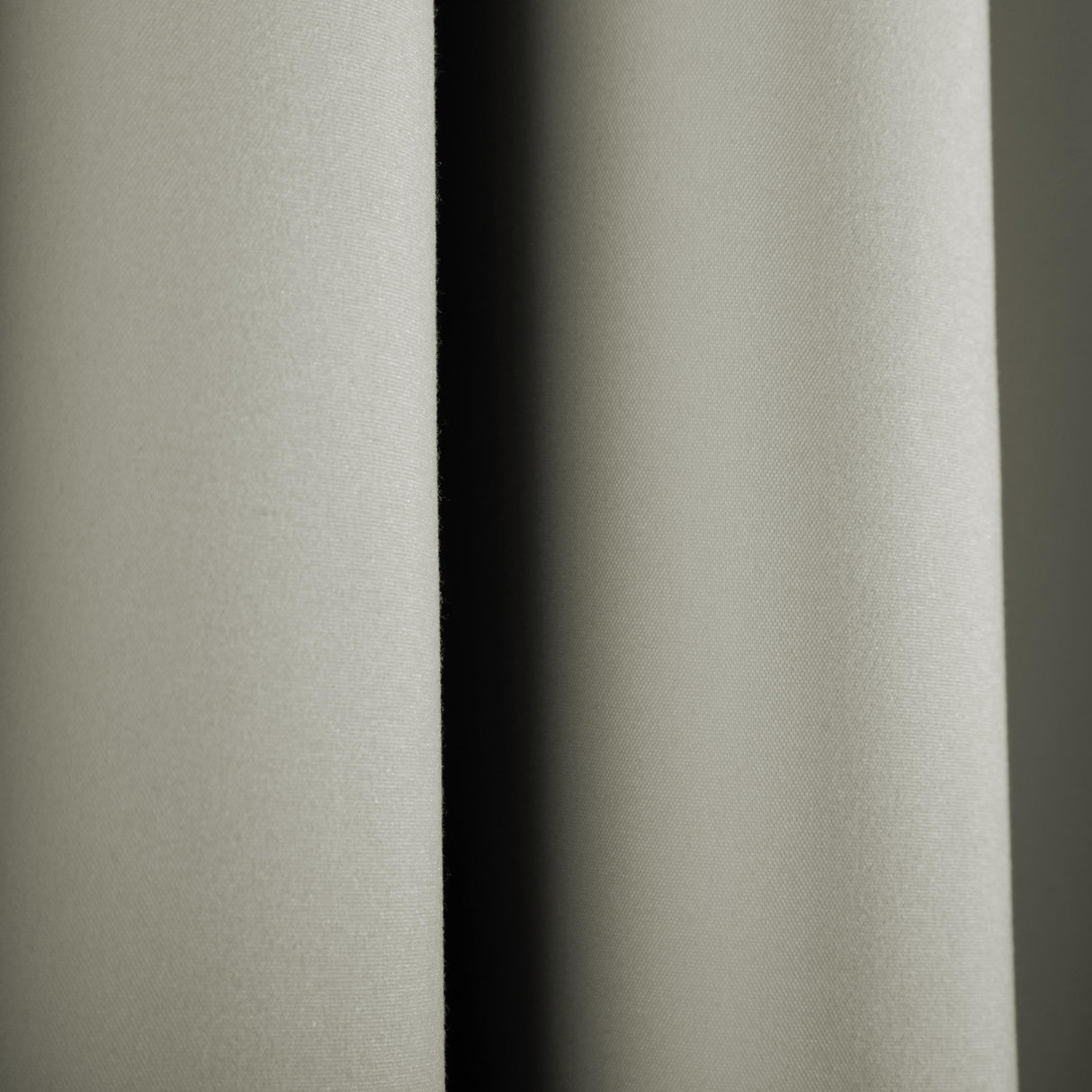 Kravet CONTRACT 90017 1101 Drapery Fabric
