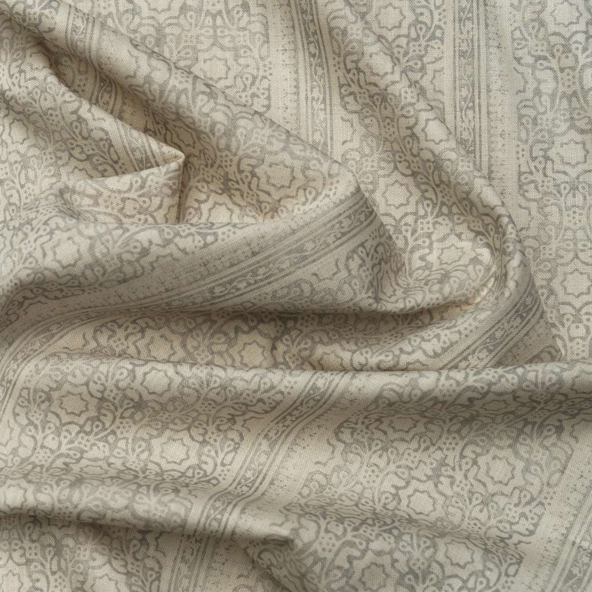 Andrew Martin MAYFLY CLOUD Fabric