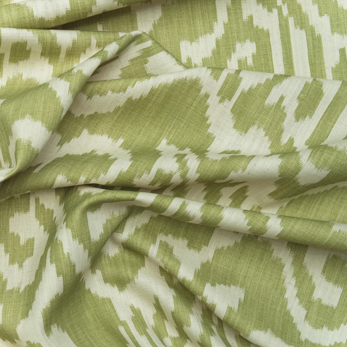 Andrew Martin OTTER LEAF Fabric