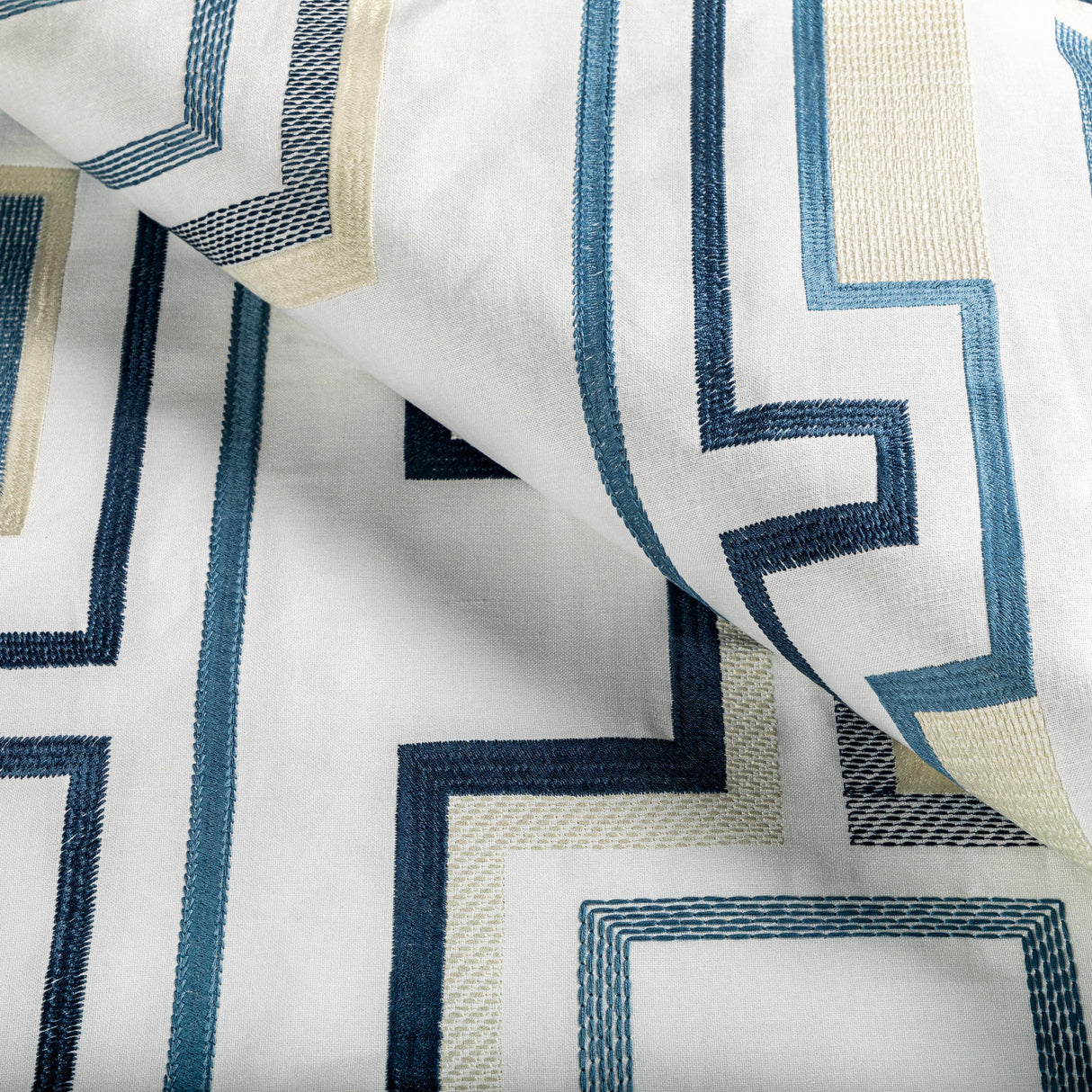 Lee Jofa TRITONE EMBROIDERY NAVY Fabric